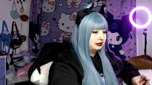 Snapshot of lussyevans24 chatting on 07.17.26 lussyevans24 online show from 07.17.26