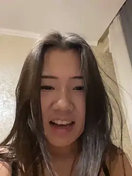 Snapshot of Kim_SLO chatting on 12.08.24 Kim SLO online show from 12.08.24