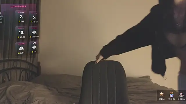 Snapshot of fairy_di chatting on 09.21.25 fairy di online show from 09.21.25