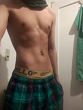 Dennis 2024 online show from 03.08.26