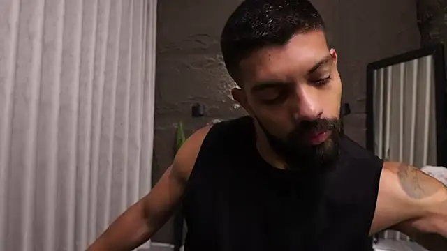 Snapshot of DannSaenz chatting on 05.16.26 DannSaenz online show from 05.16.26