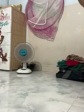 Linaannn online show from 03.12.25