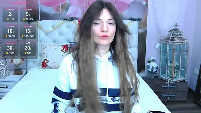 Snapshot of VioletUmi chatting on 12.10.24 VioletUmi online show from 12.10.24