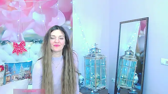 Snapshot of VioletUmi chatting on 12.11.24 VioletUmi online show from 12.11.24