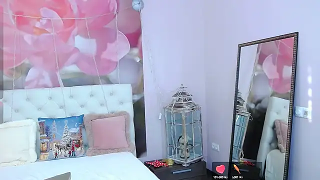 Snapshot of VioletUmi chatting on 01.15.25 VioletUmi online show from 01.15.25