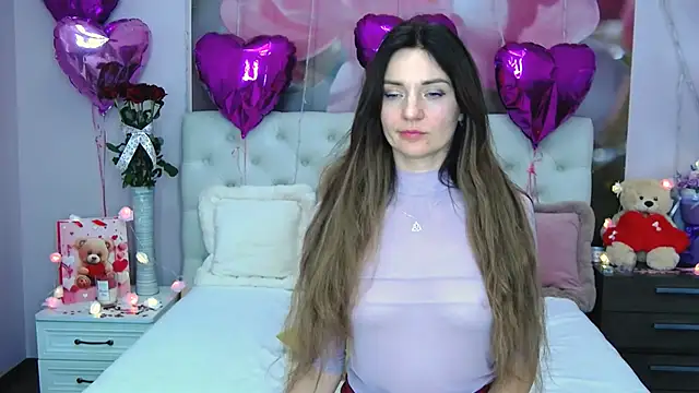 Snapshot of VioletUmi chatting on 02.12.25 VioletUmi online show from 02.12.25