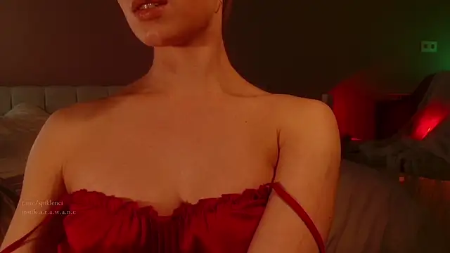 Snapshot of spiklencii chatting on 11.18.25 spiklencii online show from 11.18.25