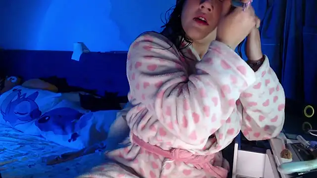 luna palmerau online show from 04.15.26