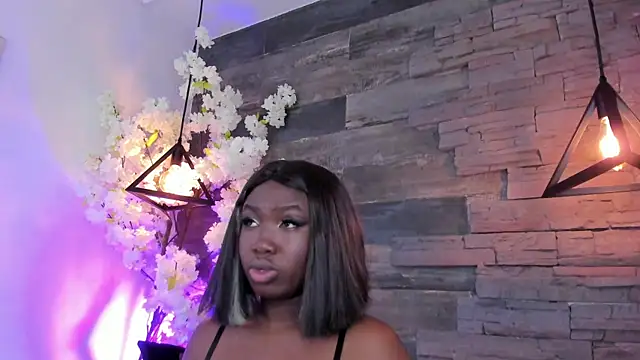 Snapshot of KarlieMoss chatting on 03.16.25 KarlieMoss online show from 03.16.25