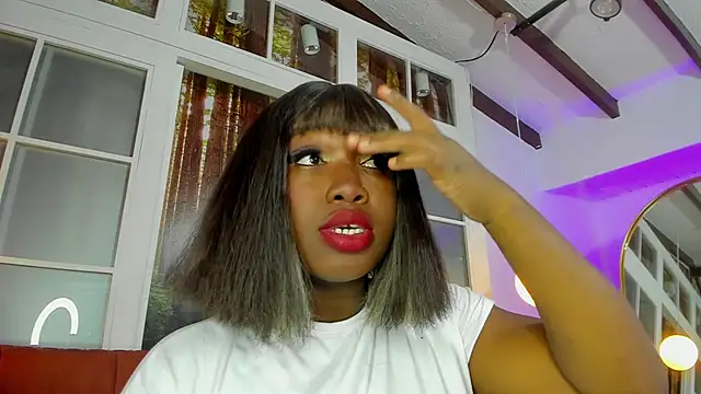 Snapshot of KarlieMoss chatting on 03.22.25 KarlieMoss online show from 03.22.25