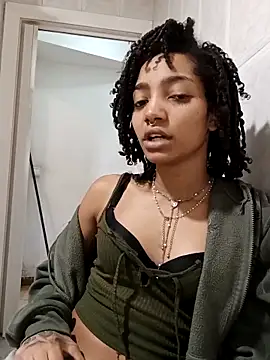 Laanegraofficial  online show from 03.07.25