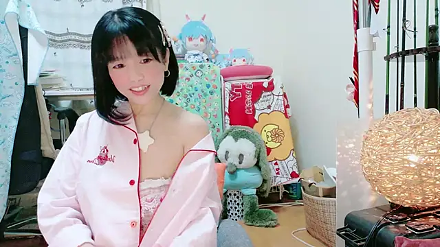 Snapshot of renapiyon8182 chatting on 12.27.24 renapiyon8182 online show from 12.27.24