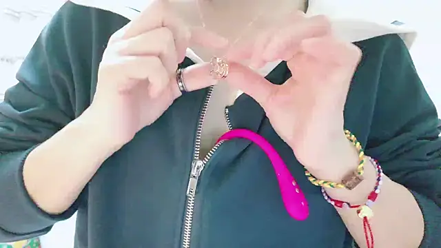 Snapshot of renapiyon8182 chatting on 01.10.25 renapiyon8182 online show from 01.10.25