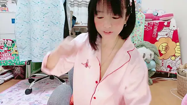 Snapshot of renapiyon8182 chatting on 02.08.25 renapiyon8182 online show from 02.08.25