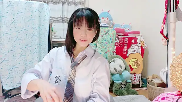 Snapshot of renapiyon8182 chatting on 03.06.25 renapiyon8182 online show from 03.06.25