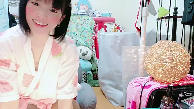 Snapshot of renapiyon8182 chatting on 03.19.25 renapiyon8182 online show from 03.19.25