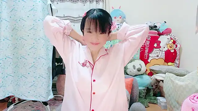 Snapshot of renapiyon8182 chatting on 09.12.25 renapiyon8182 online show from 09.12.25