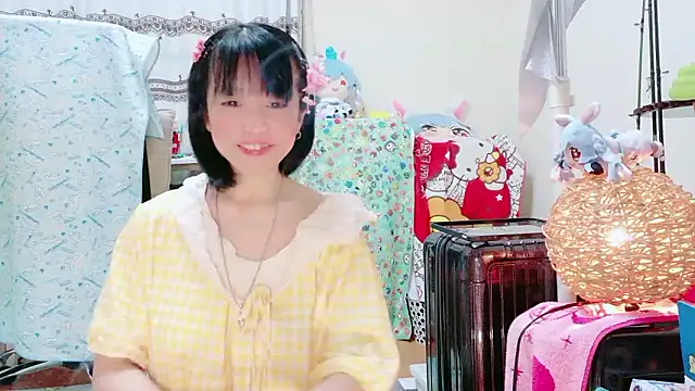 Snapshot of renapiyon8182 chatting on 11.07.25 renapiyon8182 online show from 11.07.25