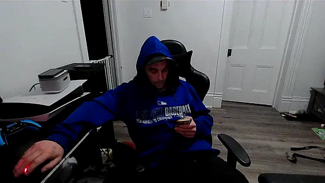 Snapshot of Superoz77 chatting on 05.05.26 Superoz77 online show from 05.05.26
