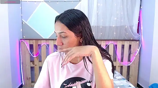 Lina10 online show from 02.17.25