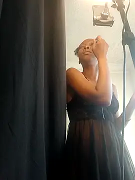 Snapshot of C0ffeecoolatte chatting on 04.16.26 C0ffeecoolatte online show from 04.16.26