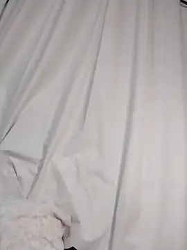 Snapshot of LopeseLua chatting on 10.09.25 LopeseLua online show from 10.09.25