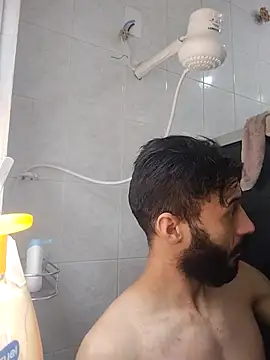 Snapshot of LopeseLua chatting on 10.27.25 LopeseLua online show from 10.27.25