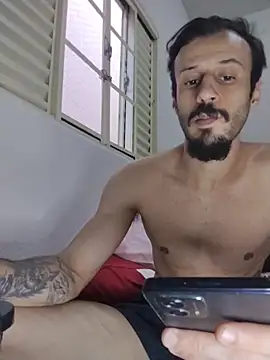 Snapshot of LopeseLua chatting on 11.21.25 LopeseLua online show from 11.21.25