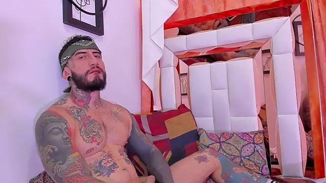 dilan scootk  online show from 04.25.26