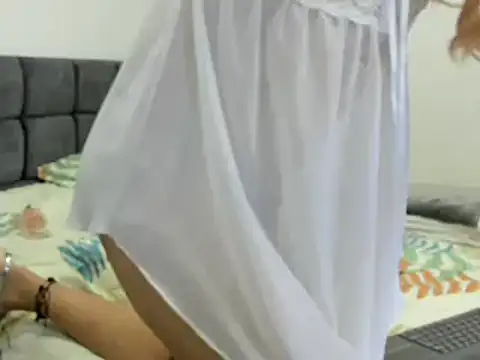 Snapshot of sky_fall1 chatting on 03.19.26 sky fall1 online show from 03.19.26