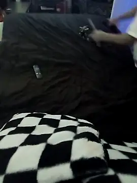 Snapshot of Slunghung79 chatting on 09.16.25 Slunghung79 online show from 09.16.25