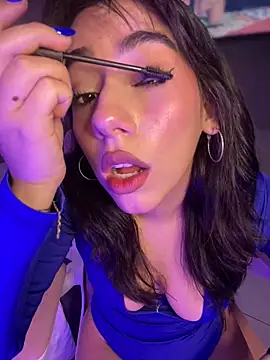 veronicaapink online show from 01.31.25