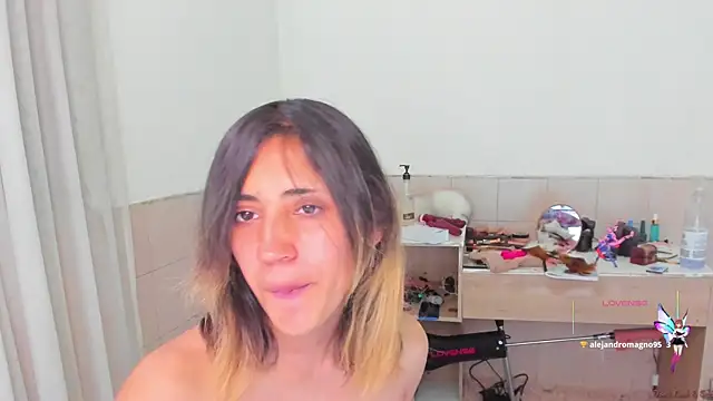 linnie  online show from 09.19.25