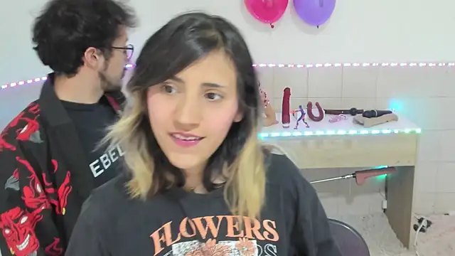 linnie  online show from 09.21.25