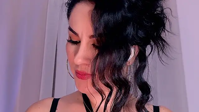 Snapshot of Pamela_Rosal chatting on 06.16.26 Pamela Rosal online show from 06.16.26