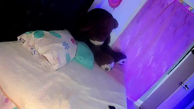 Maryonthemoon online show from 03.06.25