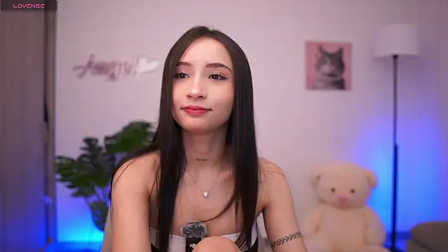 Snapshot of Angeeel_ chatting on 10.25.25 Angeeel online show from 10.25.25