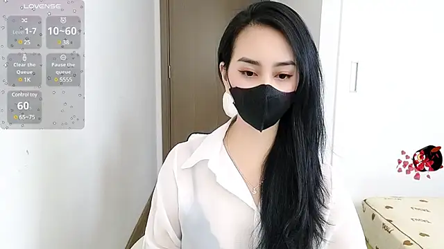 Snapshot of -----Sue----- chatting on 03.08.25 -----Sue----- online show from 03.08.25