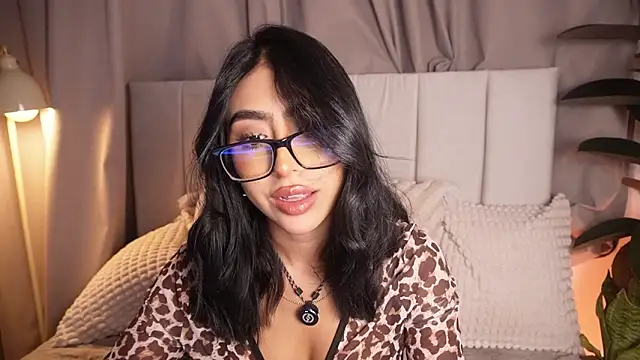 Sara albrecht online show from 02.23.26