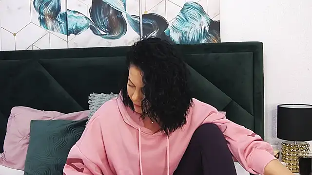 Snapshot of tanyagrey chatting on 01.16.25 tanyagrey online show from 01.16.25