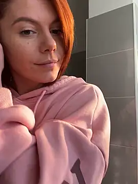 Snapshot of tanyagrey chatting on 02.06.25 tanyagrey online show from 02.06.25