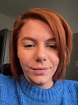 Snapshot of tanyagrey chatting on 02.10.25 tanyagrey online show from 02.10.25