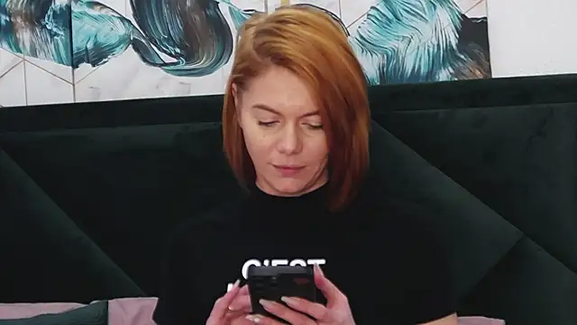 Snapshot of tanyagrey chatting on 02.14.25 tanyagrey online show from 02.14.25