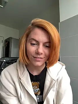 Snapshot of tanyagrey chatting on 03.18.25 tanyagrey online show from 03.18.25