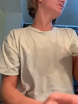 Snapshot of tanyagrey chatting on 10.02.25 tanyagrey online show from 10.02.25