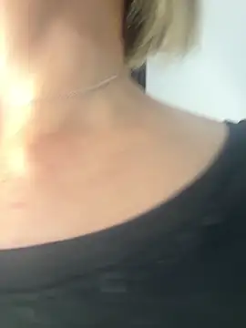 Snapshot of tanyagrey chatting on 10.06.25 tanyagrey online show from 10.06.25