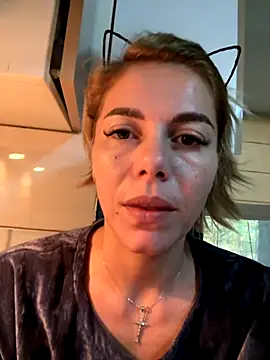 Snapshot of tanyagrey chatting on 10.09.25 tanyagrey online show from 10.09.25