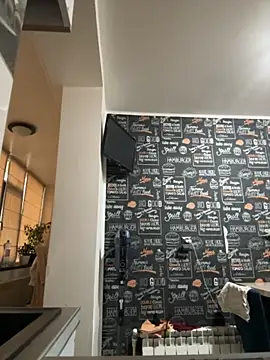 Snapshot of tanyagrey chatting on 10.15.25 tanyagrey online show from 10.15.25