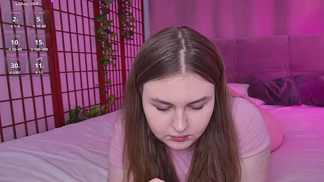 Mia  Peach online show from 02.20.25