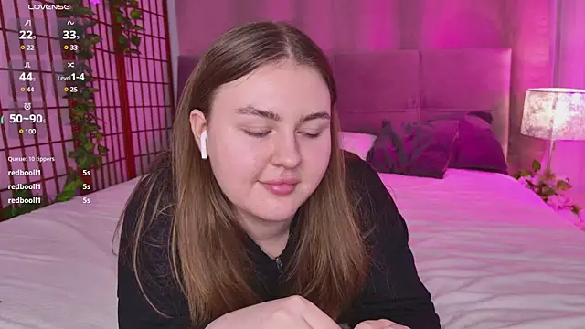 Mia  Peach online show from 02.22.25